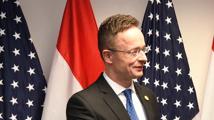 Video: Should U.S. Follow Hungary's Example? Tucker Carlson Interviews Peter Szijjarto