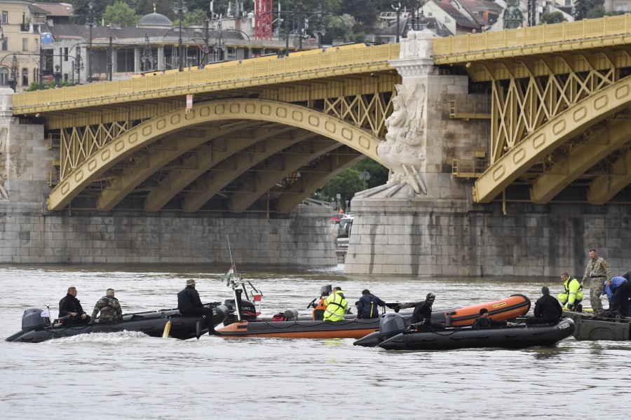 Danube Boat Tragedy Update: South Korea Sends Experts To Budapest