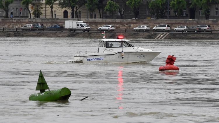 1 Million Forint Reward for Finding Last Victim of Tourist Boat Tragedy in Budapest