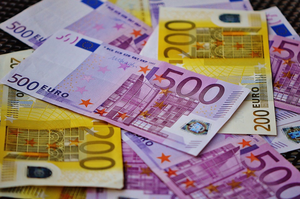 Hungarians Want Euro More Than Most Non-Eurozone EU Countries