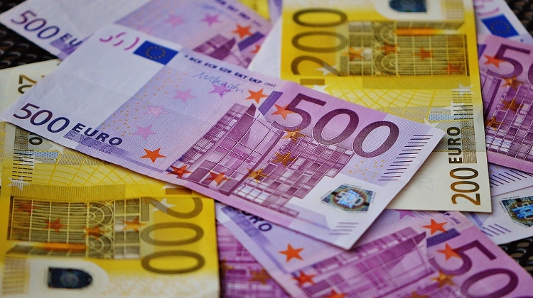 Watch: Hungary Blocks  Euro 18 Billion EU Loan to Ukraine