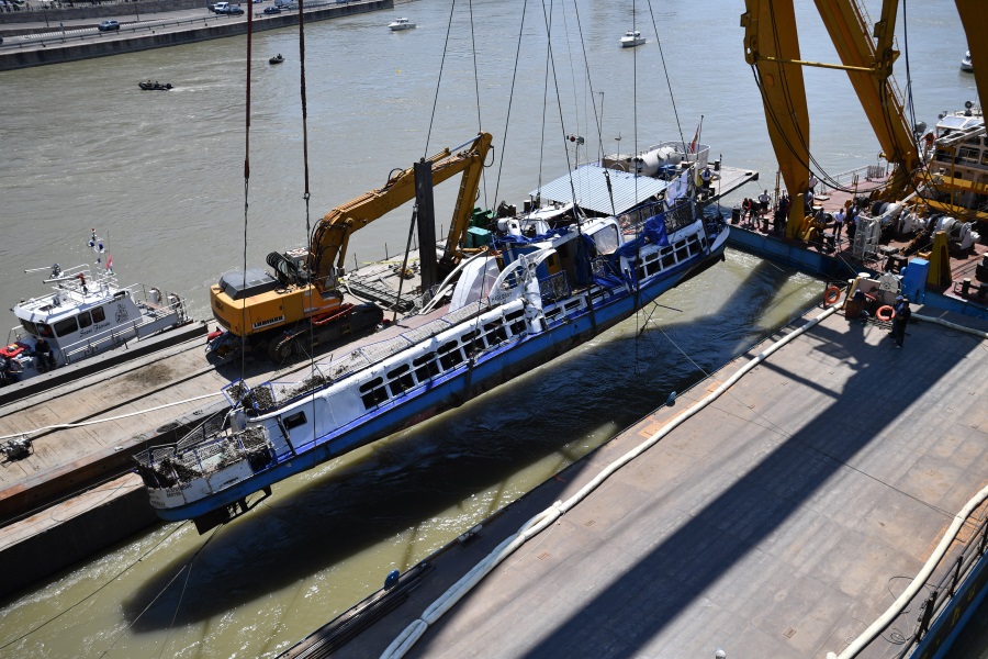 Danube Wreck May Hold Victims Under Mud Inside Boat, River Search Efforts Doubled