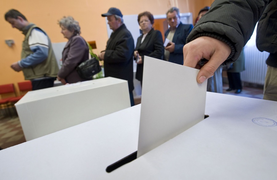 Hungarian Election 2022 - Opposition Parties Appeal for Additional Vote-Counters
