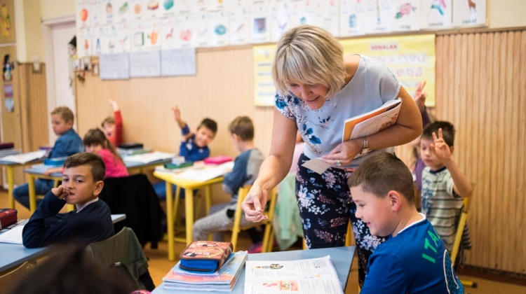 Teacher Shortage 'Threatens Entire Hungarian Education System' Says Opposition
