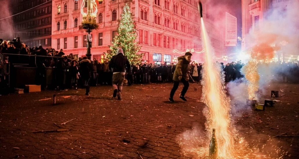 Hungarian Opposition To Initiate Ban On Fireworks & Pyrotechnics