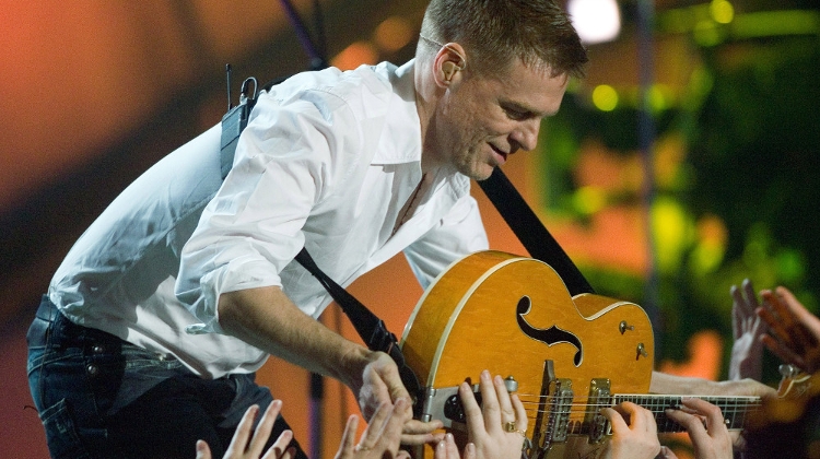 Free Concert: Bryan Adams To Rock Budapest's Heroes’ Square, 28 September