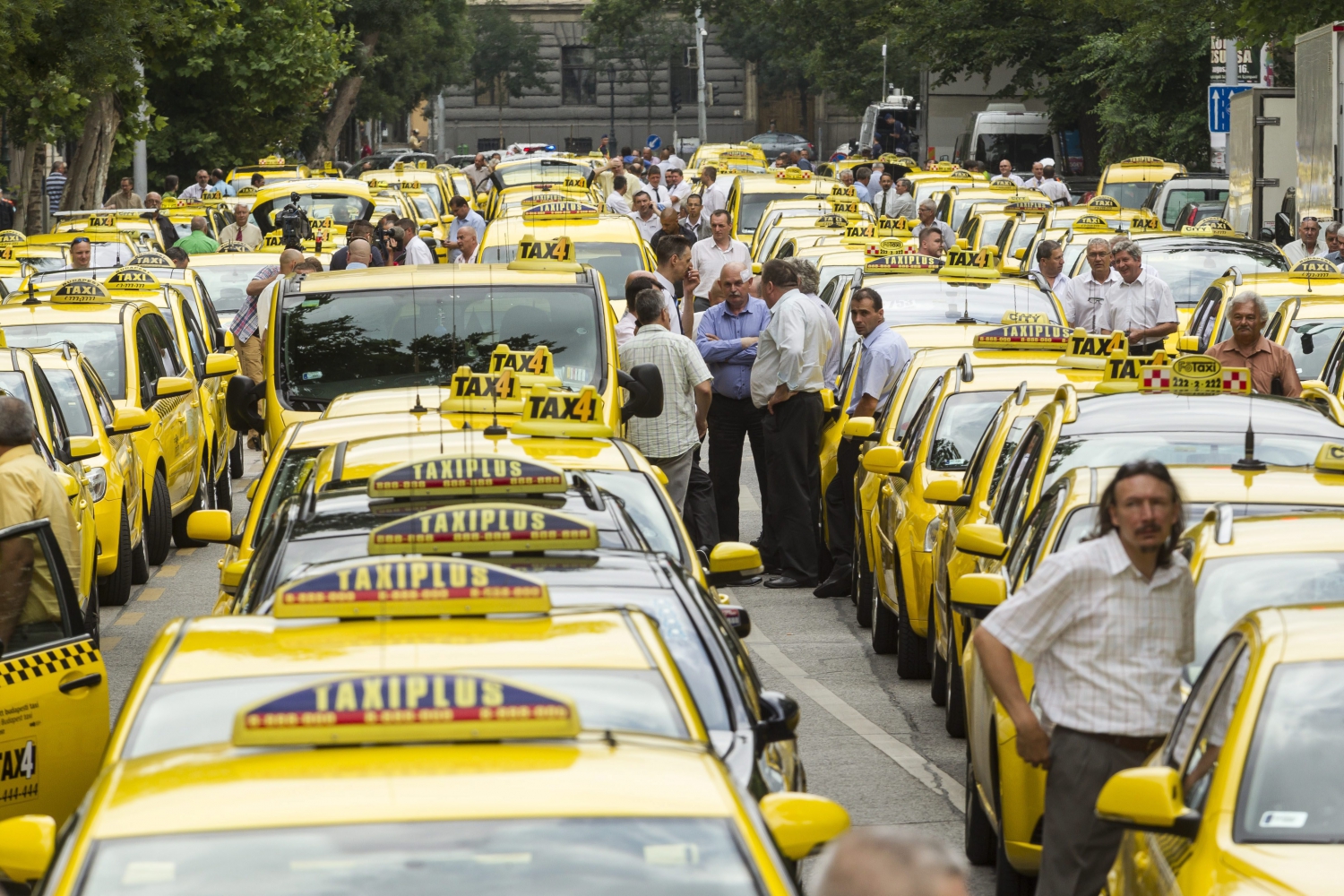 Taxi Drivers In Hungary Plan Protest Against Bolt