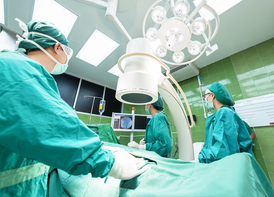 Szeged University Gets World-Class Neurosurgery Operating Theatre