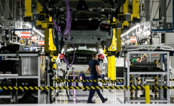 Mercedes Ends Shutdown Caused by Supply-Chain Woes in Hungary Mercedes Ends Shutdown Caused by Supply-Chain Woes in Hungary