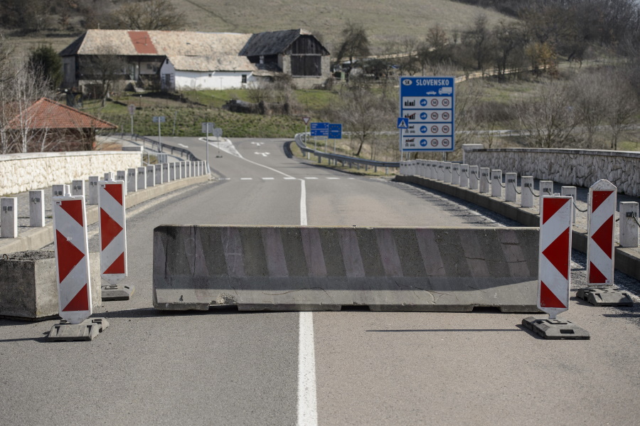 Hungary Beefs Up Military Presence Along Northern Border