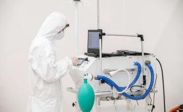 Semmelweis University Receives First Hungarian Ventilators
