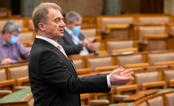 DK: Instead of Blatant Lying, Hungarian Government Should Withdraw Fuel Price Increase DK: Instead of Blatant Lying, Hungarian Government Should Withdraw Fuel Price Increase