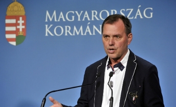 Unvaccinated Elderly Most at Risk, Says Chief Infectologist