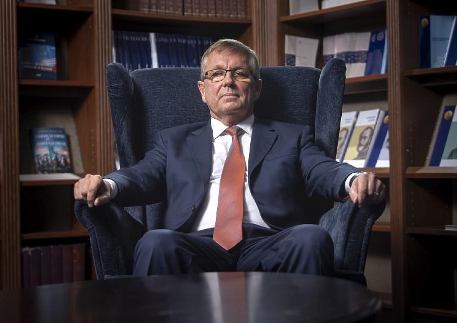 Hungary Can Replicate Singapore's Success After Crisis, Says National Bank Governor