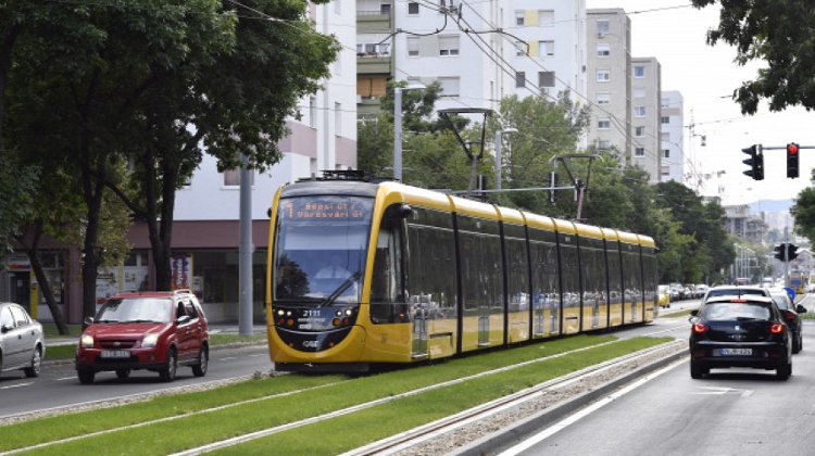 New Tram Line To Reduce Crowds On M3 Replacement Buses In Budapest