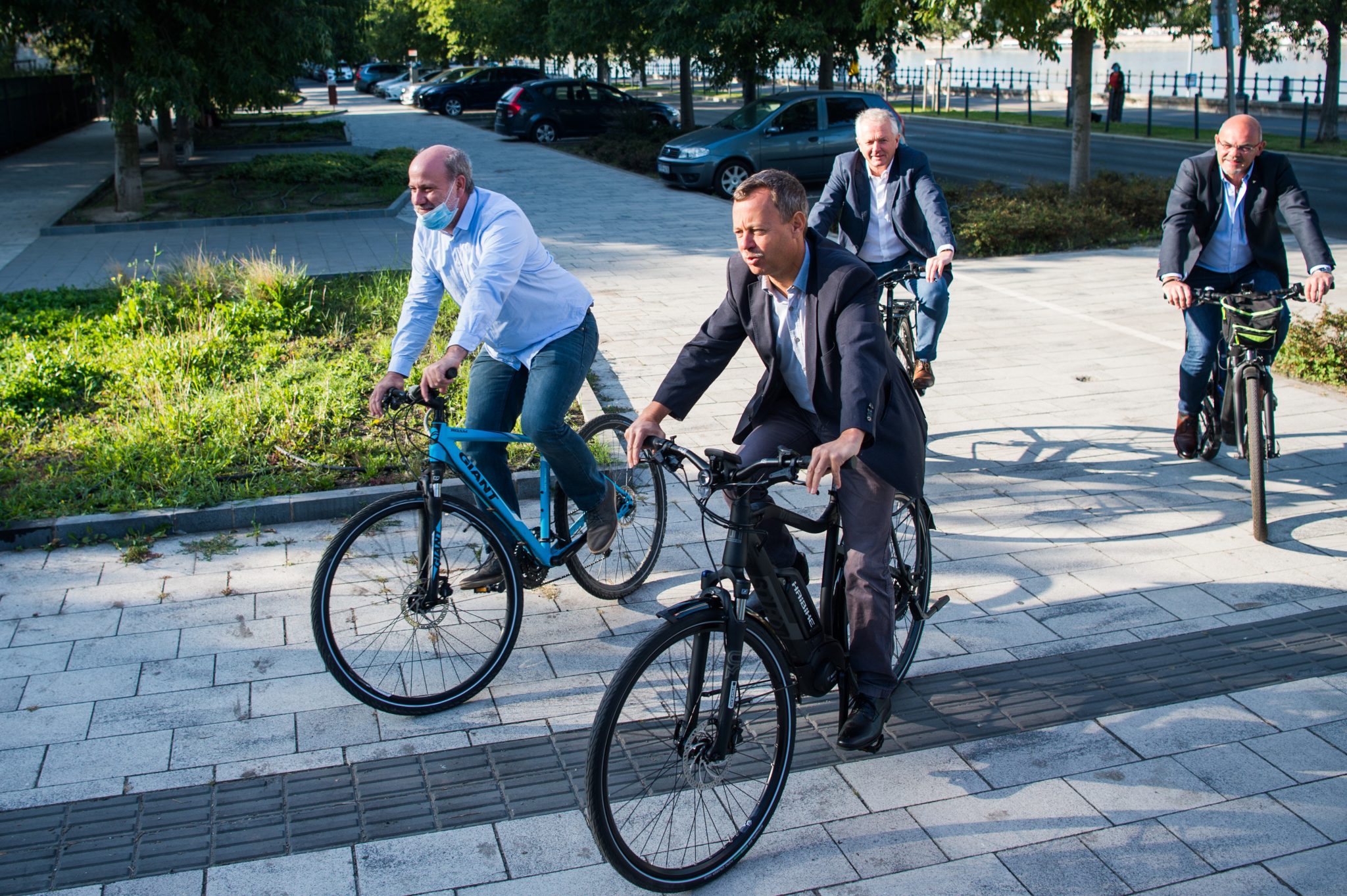 Largest Hungarian Bicycle Manufacturer Will Soon Make E-bikes with Chinese Investor