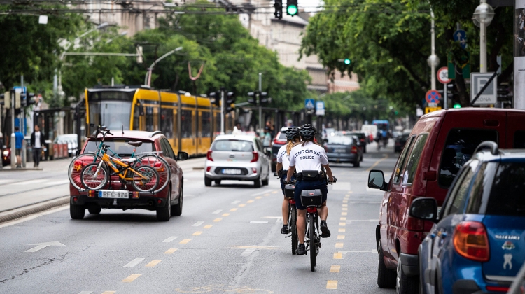 Budapest's Nagykörút Ring Road To Receive Permanent Bike Lane