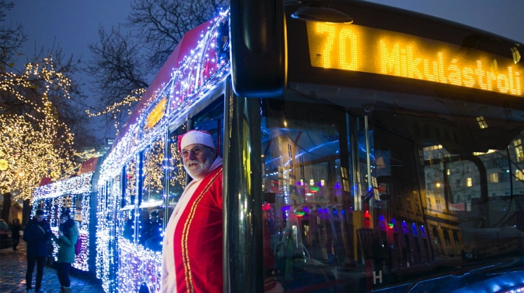 Photos: Santa’s Trolleybus Creating Joy Around Budapest, Helping Children In Need