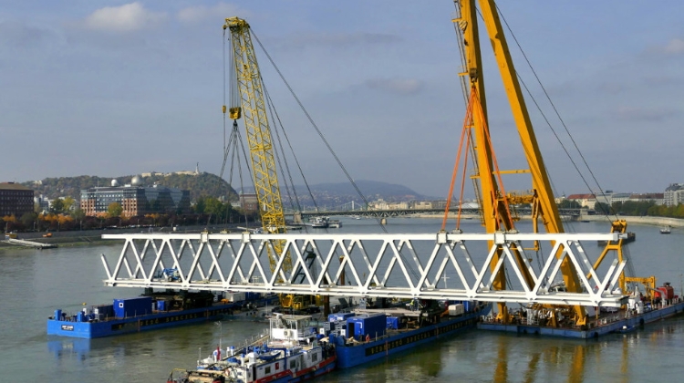BKK Invites Designs For New Budapest Bridge
