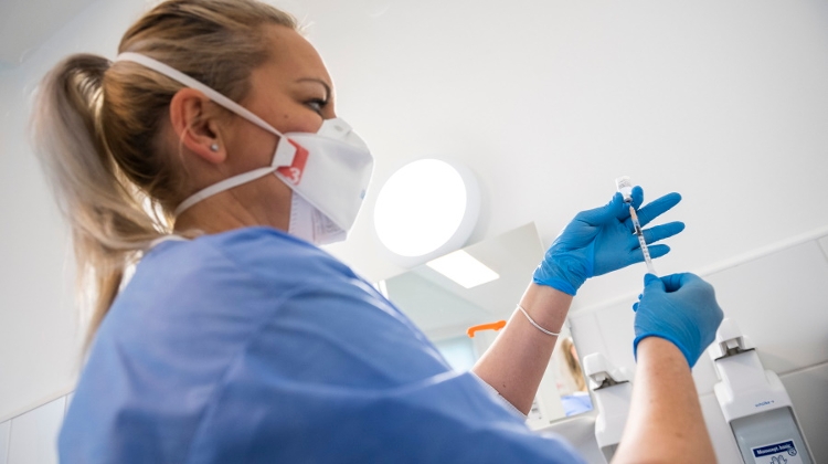 70,000 Pfizer Vaccines Land In Hungary