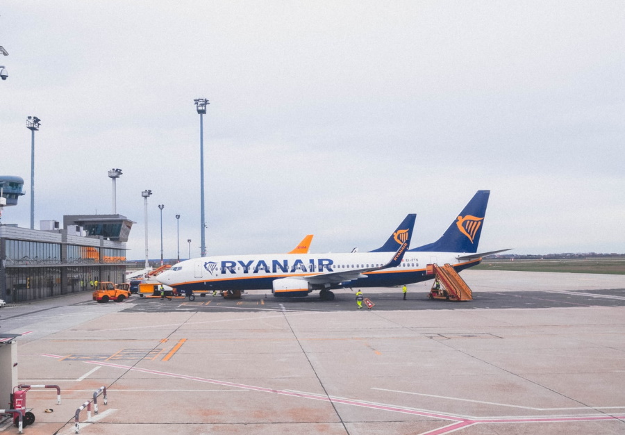 Crazy Passenger Forces Ryanair Flight to  Make Unscheduled Landing in Budapest