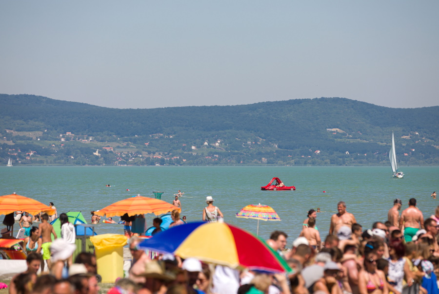 Motion Making Balaton Beaches Free to Be Submitted to Parliament