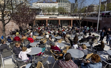 Video: Top Places to Chill in Budapest