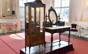 Furniture of Queen Elisabeth of Hungary Repurchased from Germany