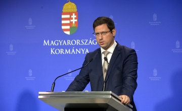 EU Faces Immigration Crisis, Says PM Orbán’s Chief of Staff EU Faces Immigration Crisis, Says PM Orbán’s Chief of Staff