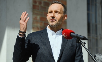 Billionaire Businessman György Gattyán Announces Plans to Run for Office Billionaire Businessman György Gattyán Announces Plans to Run for Office