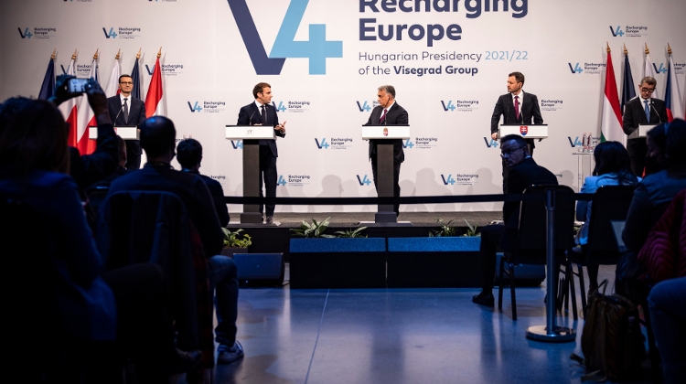 Watch: V4-Macron Talks in Hungary - ‘High Chance of Success’