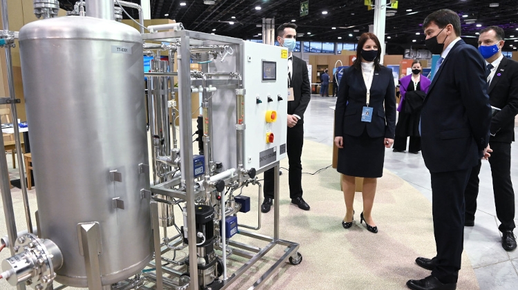 Hungarian President Áder Calls For Climate Action @ Planet Sustainability Expo