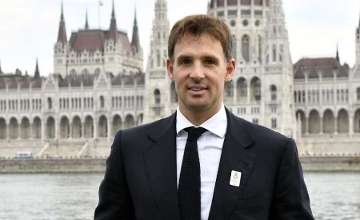 Top Interviews: Influential Local Leaders - "It's Who You Know (About) That Counts"