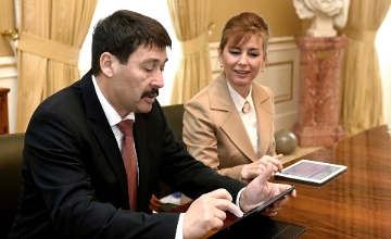 Updated: President Áder Launches Foundation For Orphans Of Covid Victims