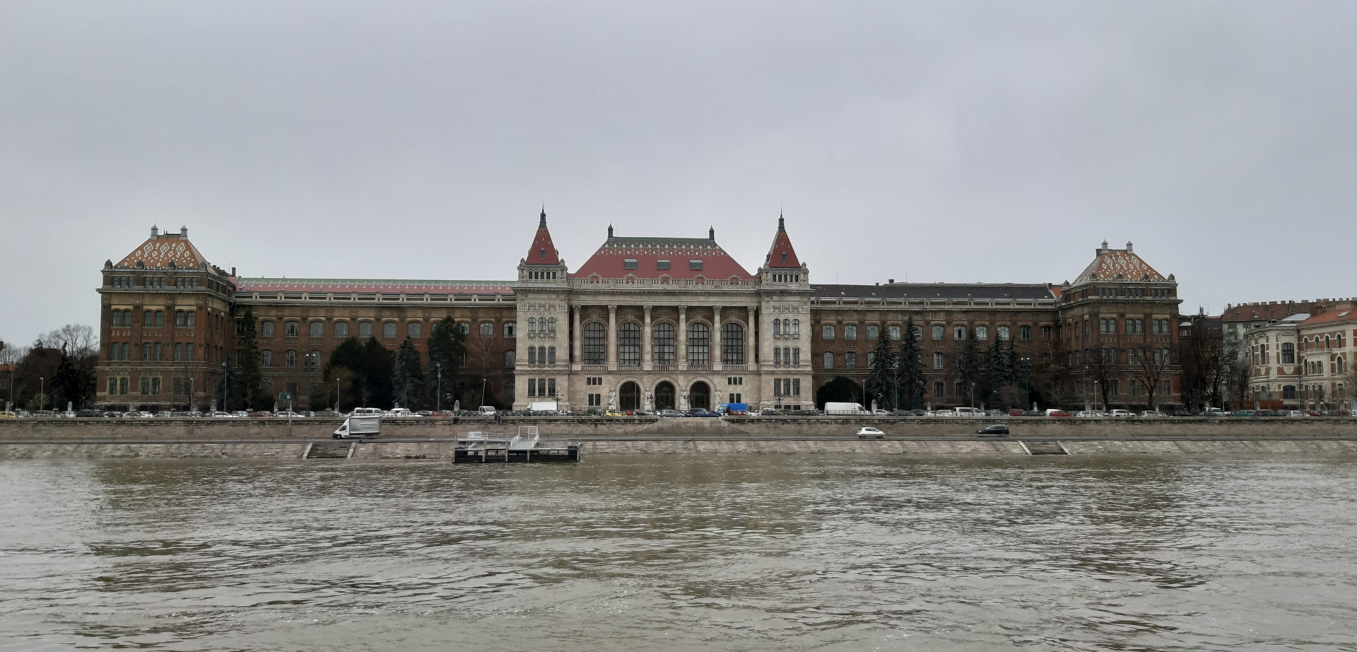 10 Hungarian Universities in Global Rankings
