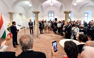 'Friends of Hungary' Received by President Áder - Is 'Hungary Today' a Government Propaganda Website?