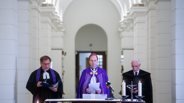 Hungarian Church Leaders Pray for Coronavirus Victims