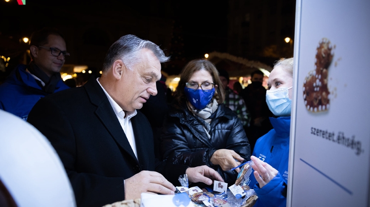 International Volunteer Day Marked by PM Orbán
