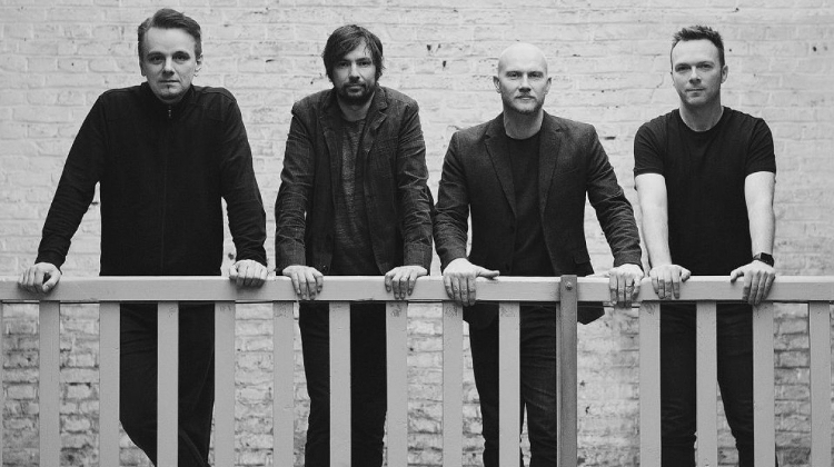 Tennihe Pineapple Thief (UK), A38 Ship Budapest, 15 October