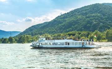 Danube Bend Hop-On Hop-Off Boat Trips Restart