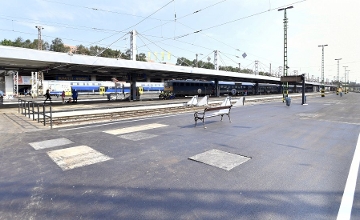 Budapest Nyugati Railway Station Reopens At Lower Capacity