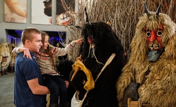 Xploring Hungary Video: Busó Court, Mohács