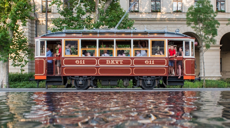 Vintage Trams Back on Most Scenic Track in Budapest at Weekends