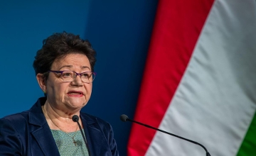 Russian Vaccine To Be Used First In Budapest, Says Chief Medical Officer