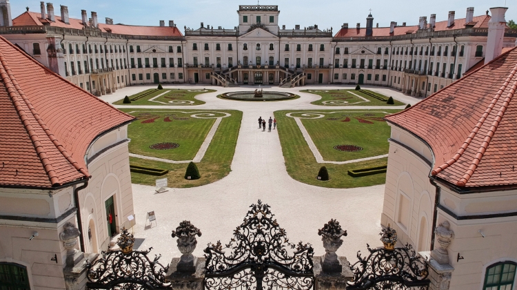 Watch: Renovated Wing of Esterházy Castle Inaugurated