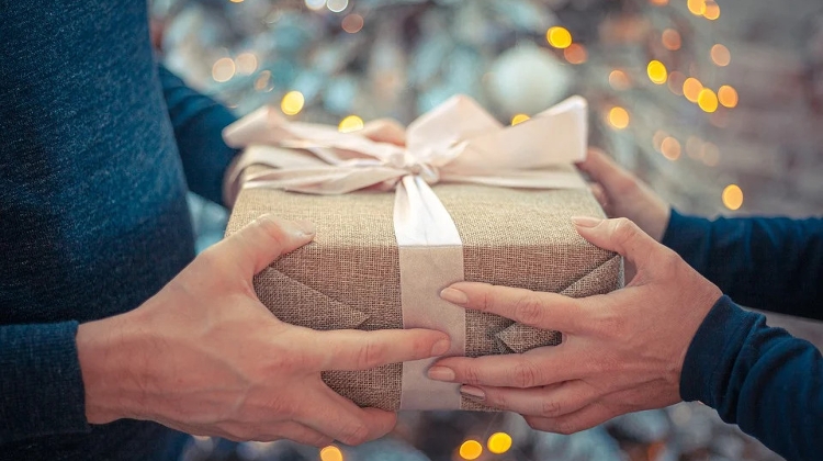 Tax on Representation & Business Gifts Reduced in Hungary