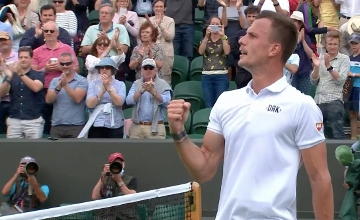 Watch: Hungarian into Wimbledon Quarter-Finals