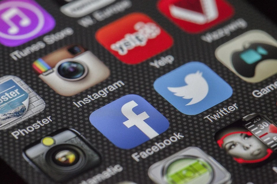 Hungary Preparing Regulation Of Social Media Giants -Seeks To Avoid 