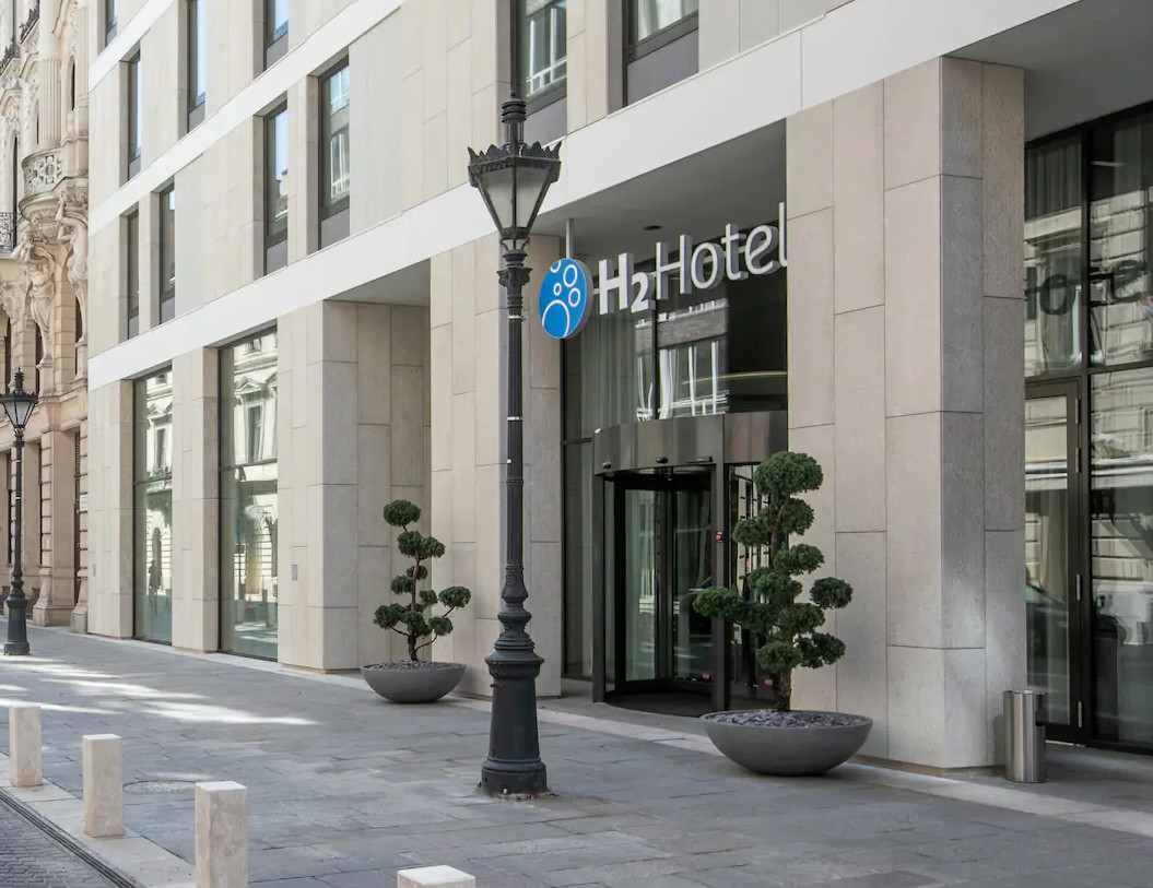 New H2 Hotel Opens in Budapest