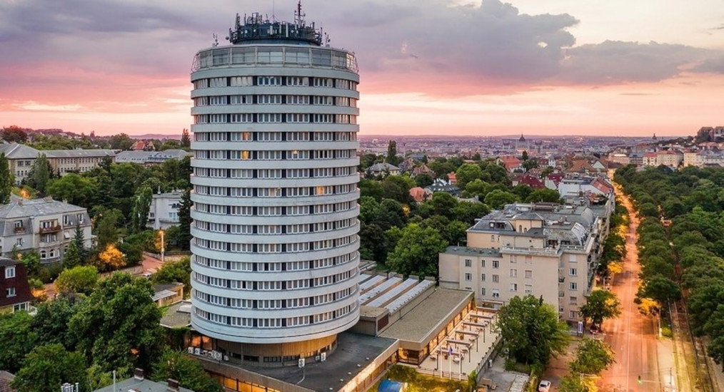 Landmark Property 'Hotel Budapest' to Reopen as a Hostel & Dormitory
